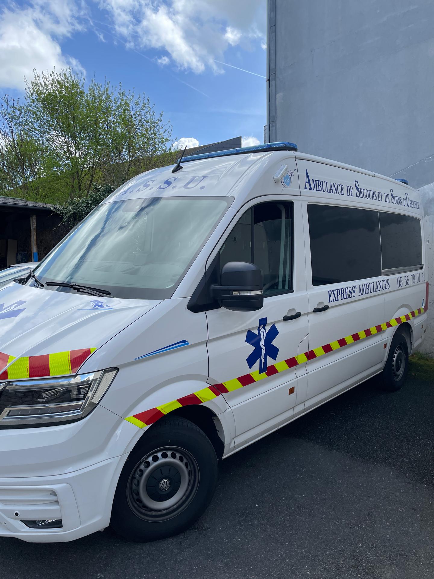 Express'Ambulances ambulance