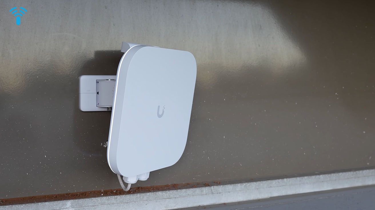 UniFi E7 Campus access point