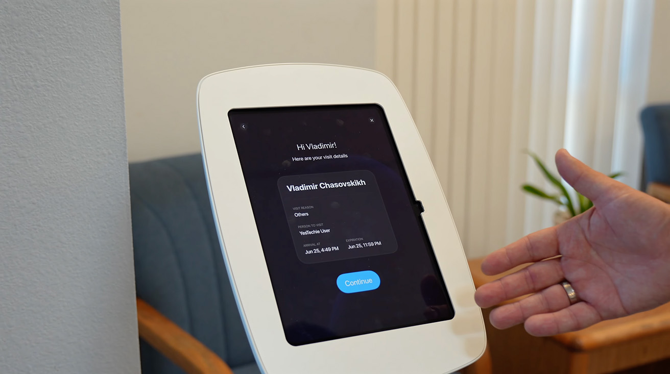 complete optional checks like ID or photo capture, print a badge, and unlock doors during their visit