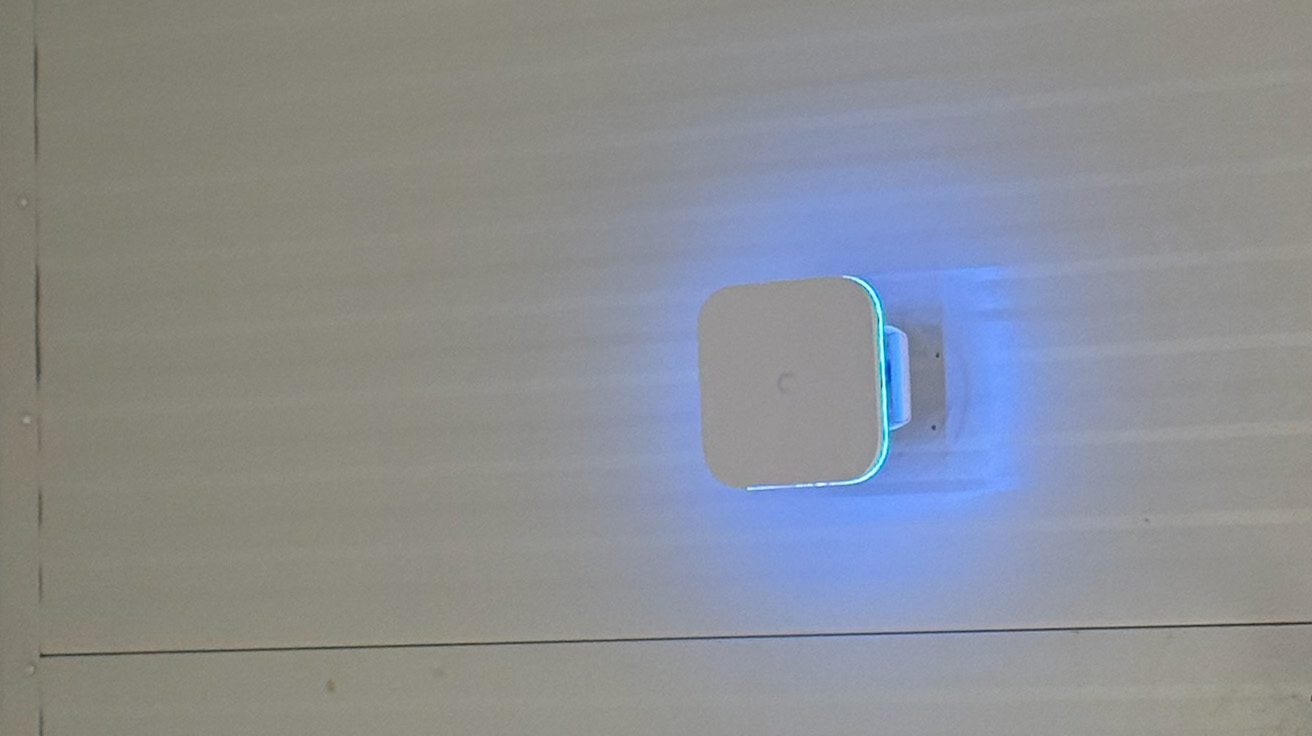 E7: UniFi Enterprise access point