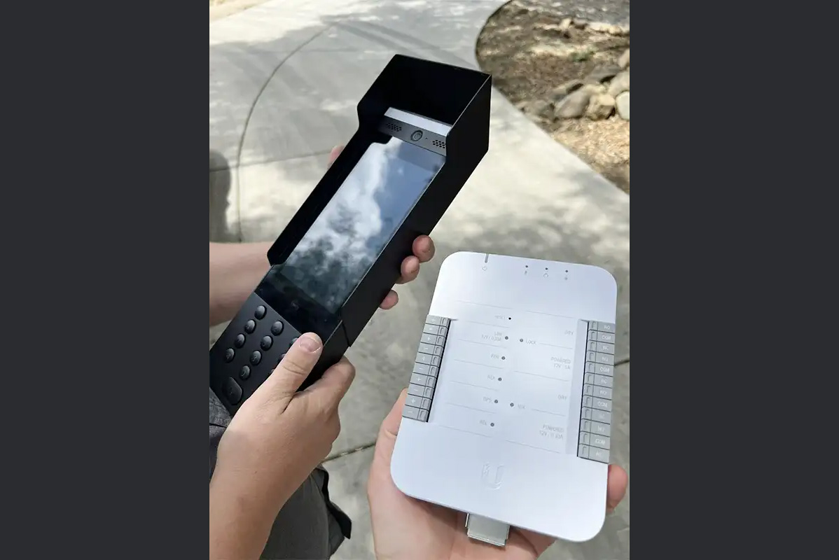 Ubiquiti Intercom and Access Hub