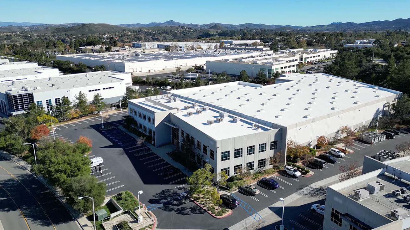 77,000 sq ft warehouse top view