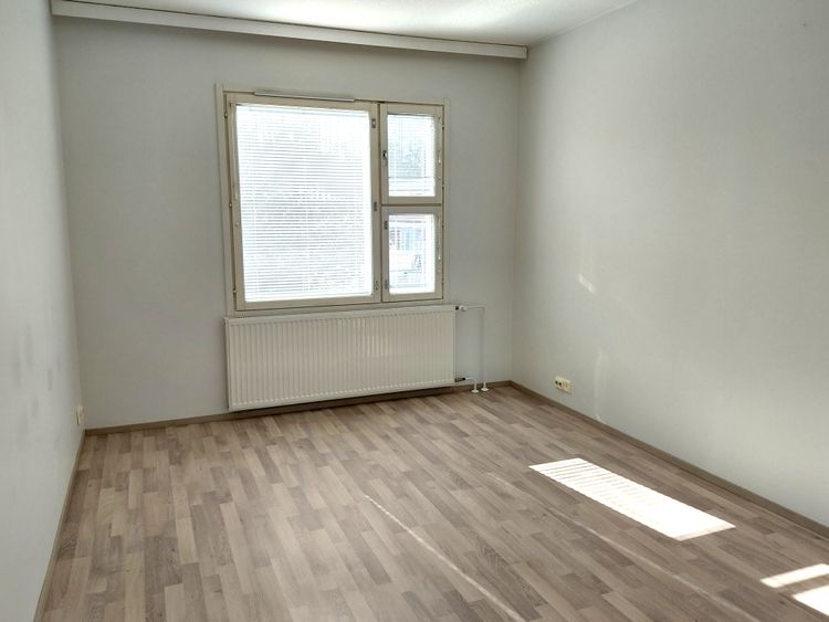 Makuuhuone, kuvattu 03/2026