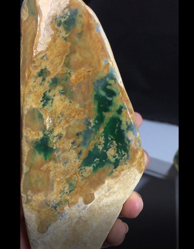 冰地老坑滿綠瓜料原石