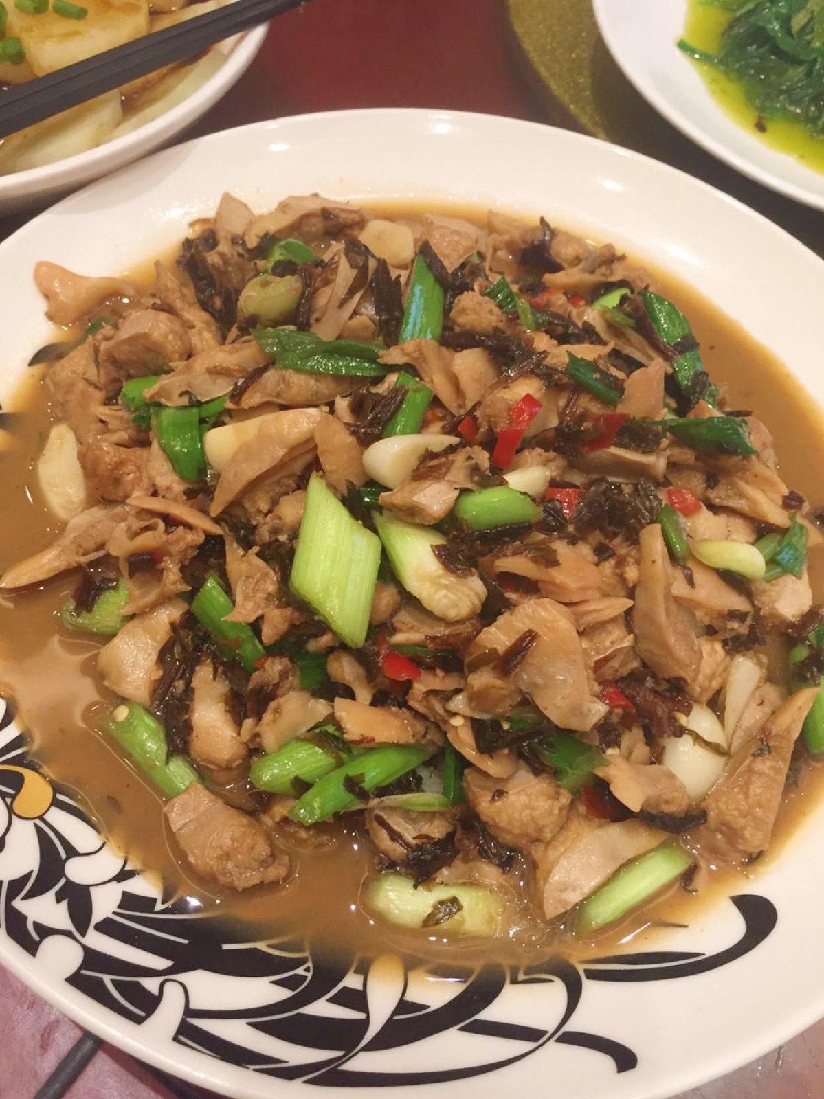 獨家：剩下的蚌肉怎麼辦呢？搖身一變，成了桌上的美味菜餚「炒蚌肉」新鮮又好吃！