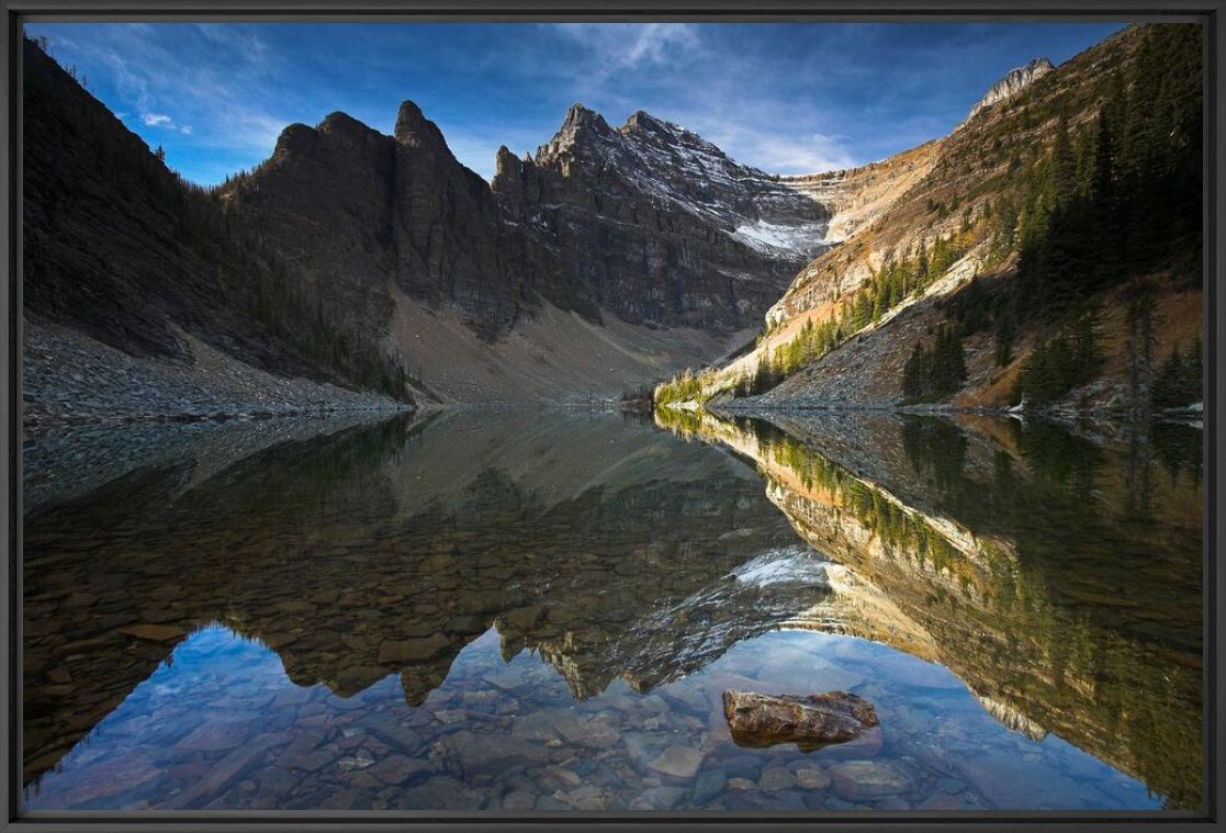 Kunstfoto Symmetrical Solitude - ADAM BURTON - Foto schilderij