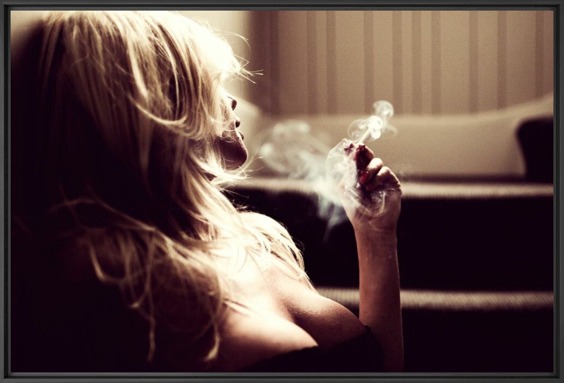 Kunstfoto Smoking Blonde - BEN MOORE - Foto schilderij