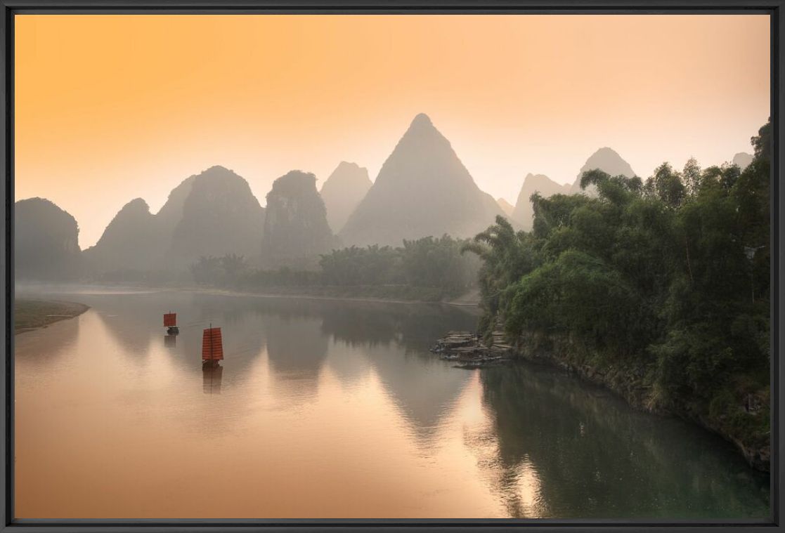 Kunstfoto Last Travel on Li River - DANIEL METZ - Foto schilderij