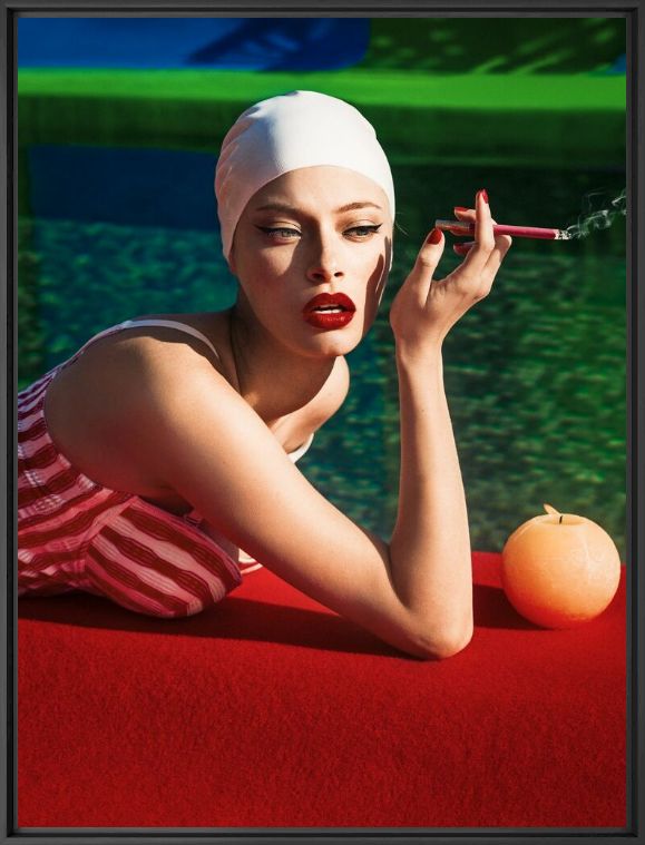 Photographie DAYDREAMING BY THE POOL - ELENA IV-SKAYA - Tableau photo