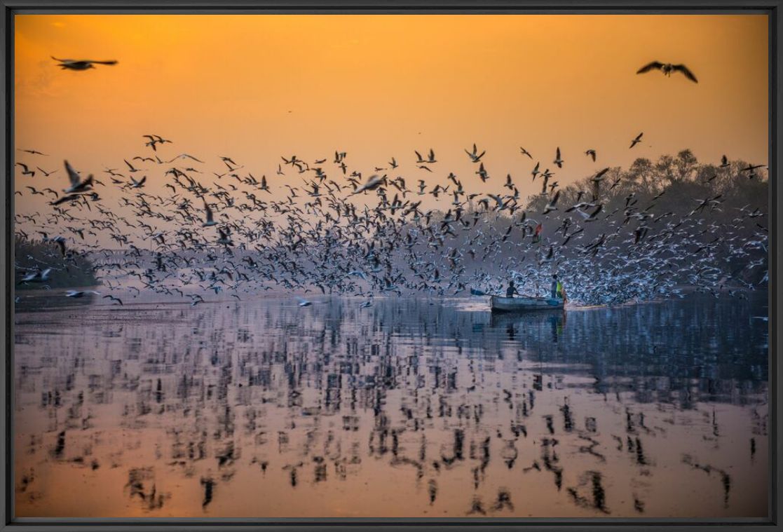 Kunstfoto A MOMENT OF CALMNESS - ESTEBAN TORO - Foto schilderij