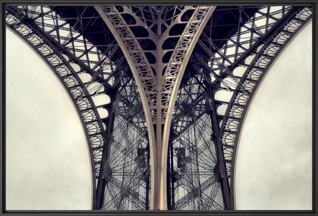 Photograph EIFFEL 3 - JESUS CHAMIZO - Picture painting