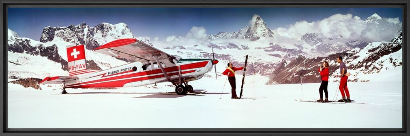 Fotografie ALPS SKIERS WITH AIRPLANE 1964 - KODAK COLORAMA DISPLAY COLLECTION - NEIL MONTANUS - Bildermalerei