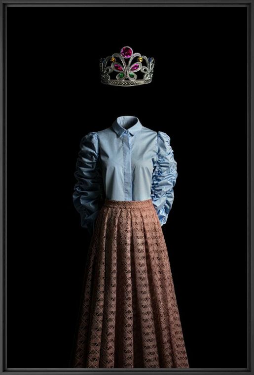 Photographie CECI N'EST PAS UNE COURONNE DE REINE - MIGUEL VALLINAS - Tableau photo