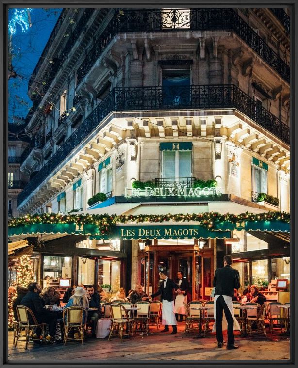 Fotografia PARIS BY NIGHT LES DEUX MAGOTS PARIS - VUTHEARA KHAM - Pittura di immagini