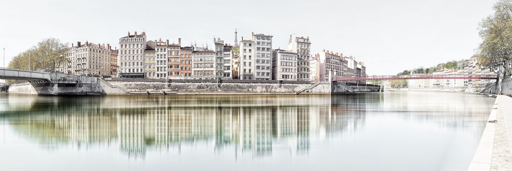 LYON PLACE DES TERREAUX, Lyon, LAURENT DEQUICK · Photographies d'art ·  YellowKorner