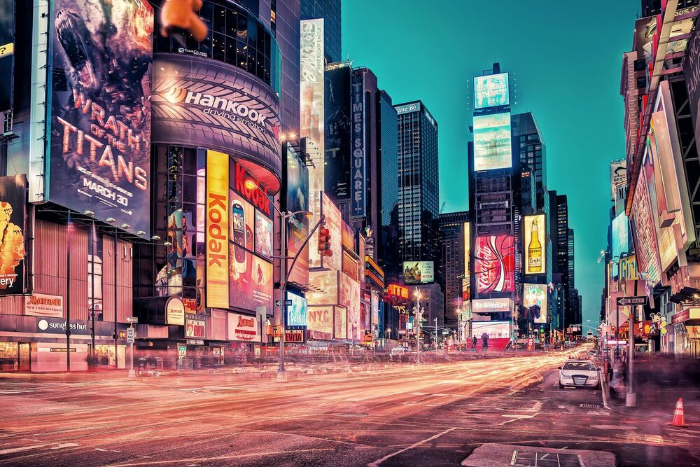 Landscape photo of times square hi-res stock photography and images - Alamy