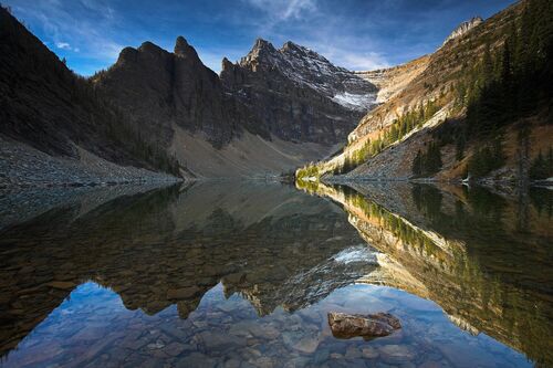 Symmetrical Solitude - ADAM BURTON - Kunstfoto