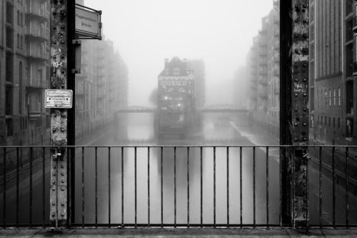 WASSERSCHLOSS - ALEXANDER SCHONBERG - Fotografie