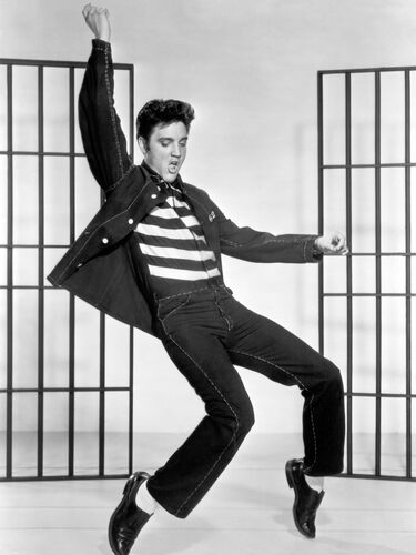 Elvis Presley in jailhouse rock, 1957 2 Elvis Presley in jailhouse rock, 1957 2 - BRIDGEMAN IMAGES - Photographie