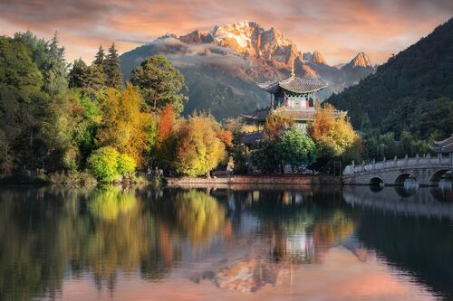 Lijiang in Autumn - DANIEL METZ - Kunstfoto