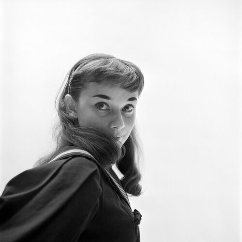 MILTON H GREENE AUDREY HEPBURN HIDDEN SMILE -  DE LA FUENTE COLLECTION - Fotografia