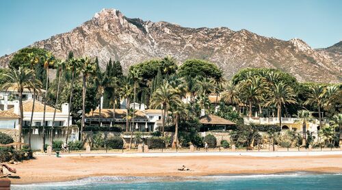 Beach walk- Marbella -  Gibbe - Fotografia