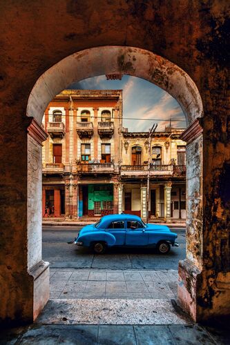 Balascoain Street - Izuky Pérez - Kunstfoto