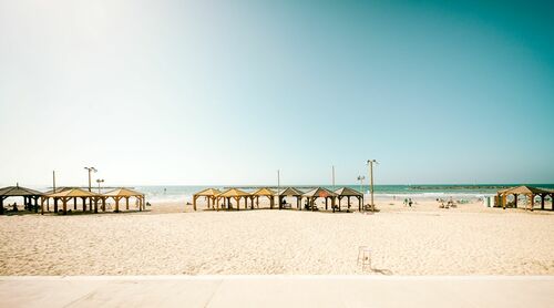 TEL AVIV BEACH - Jörg Wanderer - Photograph