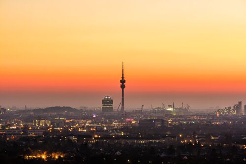 Munich sunset - Jörg Wanderer - Kunstfoto