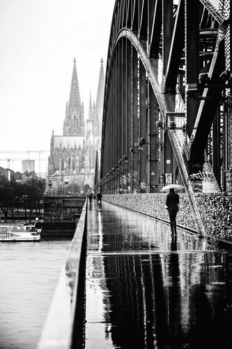 Rainy Cologne - Jörg Wanderer - Kunstfoto