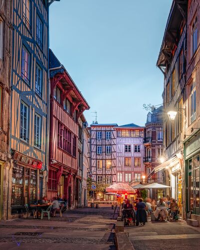 Une nuit rue Eau de Robec - JULES VALENTIN - Photographie