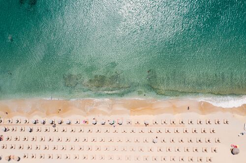 MYKONOS SYMMETRICAL UMBRELLA - LUDWIG FAVRE - Photograph