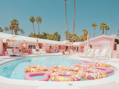 Pink motel Palm Springs - LUDWIG FAVRE - Photograph