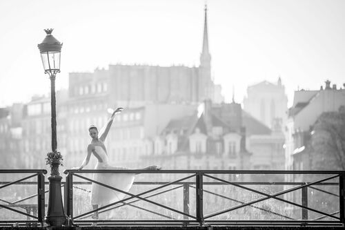 Ballerina in Paris - Magdalena Martin - Kunstfoto