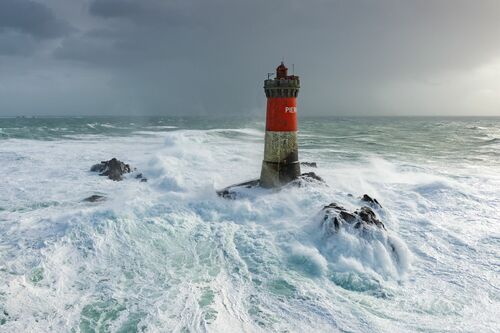 AVIS DE TEMPETE AU PHARE DES PIERRES NOIRES - MATHIEU RIVRIN - Photographie