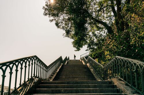 ESCALIERS DU COURS DAJOT - VUTHEARA KHAM - Fotografía