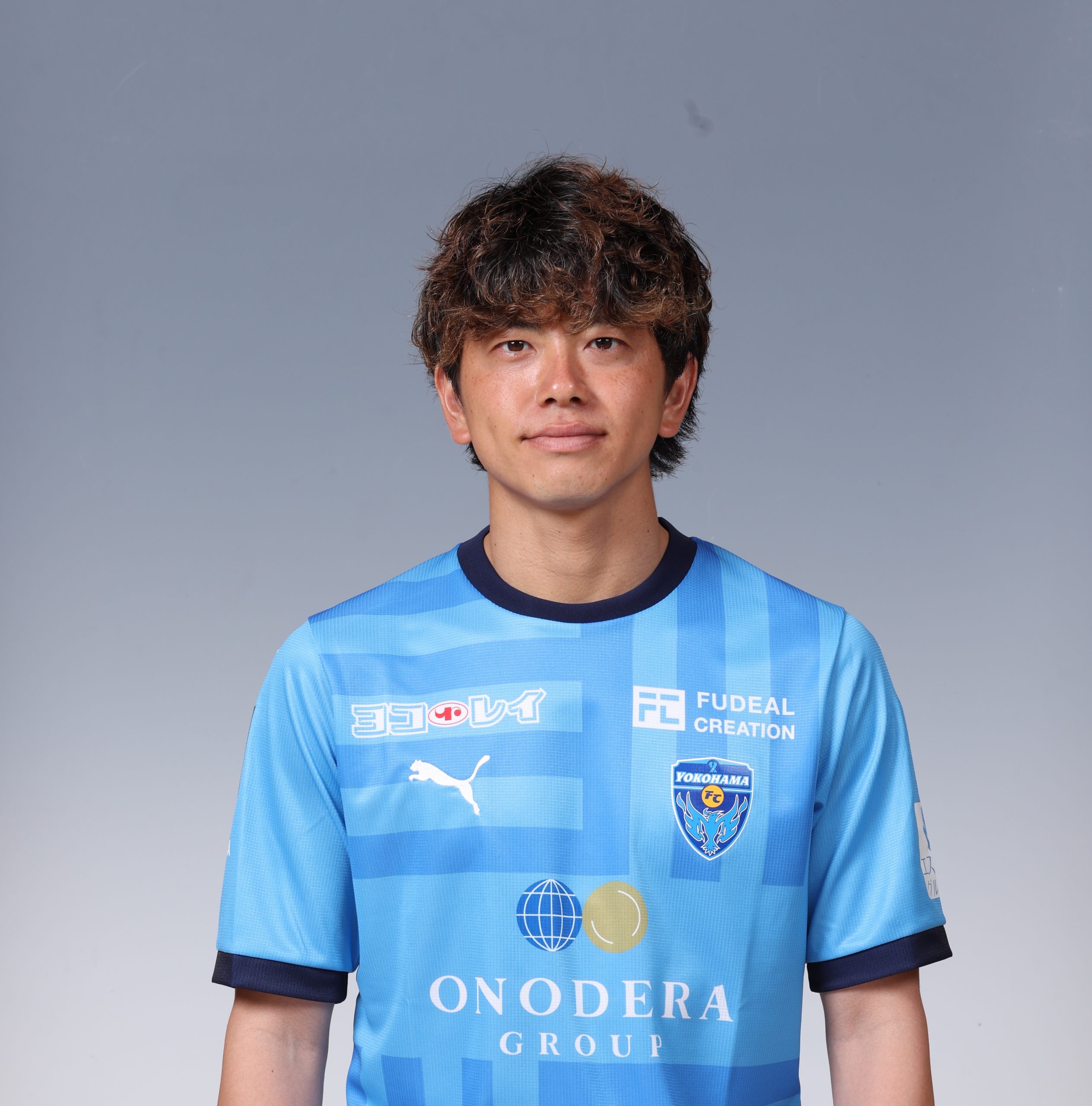 横浜FC 2022年 (ホーム)レプリカユニフォーム 長谷川竜也即購入