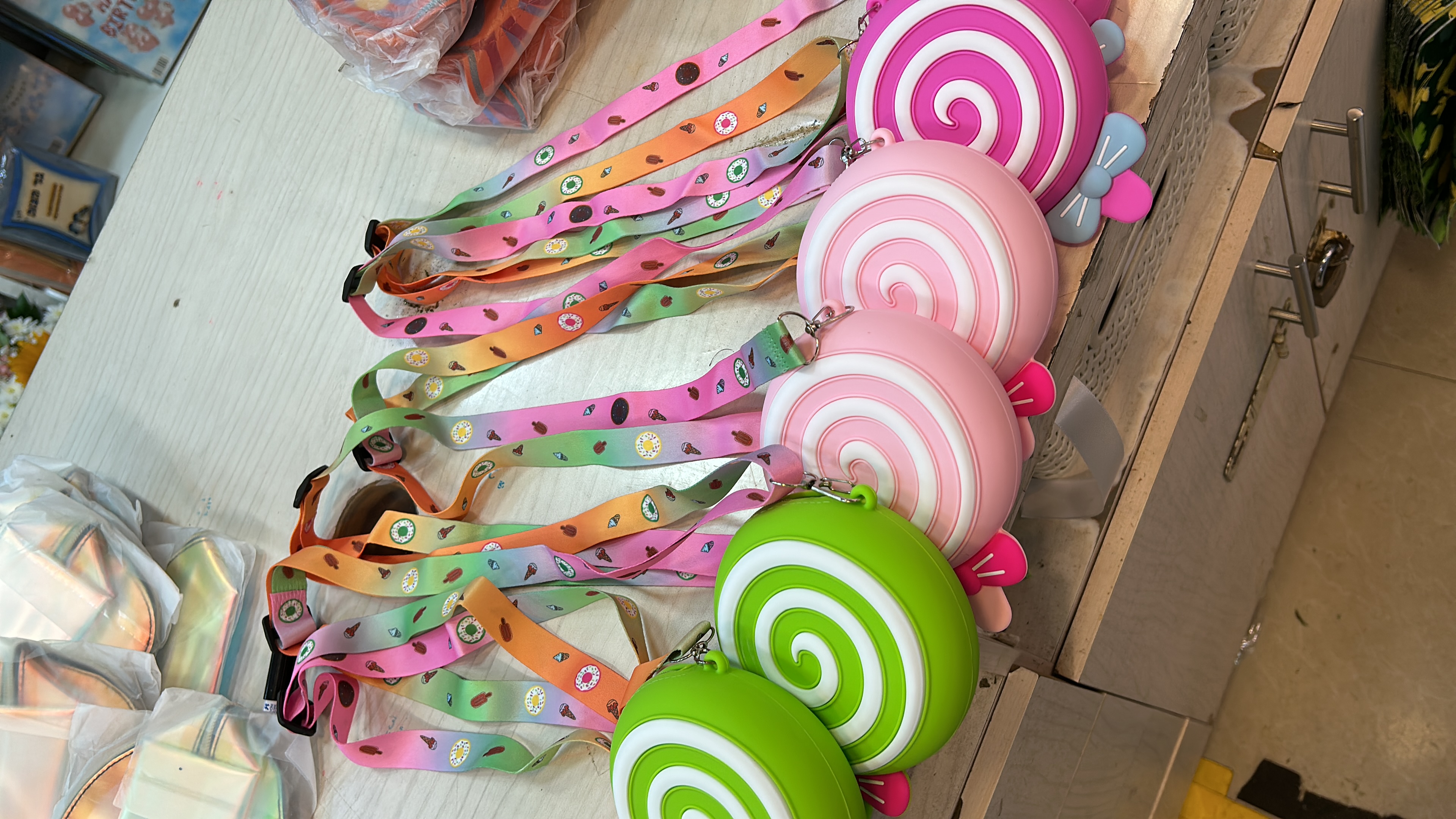 תיק צד לילדה