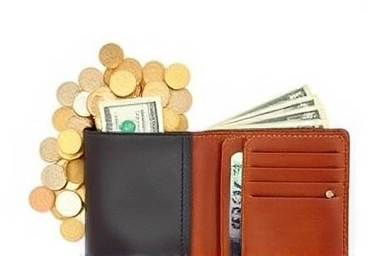 Wallet overflowing with money vs. neatly organized wallet.