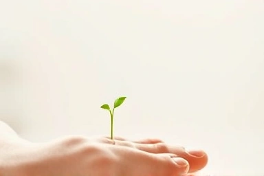 Symbol of healthy toenail growth and pain relief