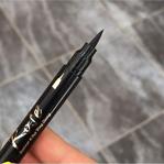 Ai̇ly Cosmeti̇cs Rose Çift Uçlu Ay Desenli Eyeliner