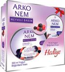 Arko Nem Yoğurt & Böğürtlen 300 ml + 75 ml Vücut Kremi Seti