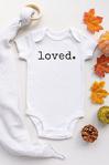 Happy Onesie Co Unisex Bebek Beyaz Loved Kısa Kollu Çıtçıtlı Body