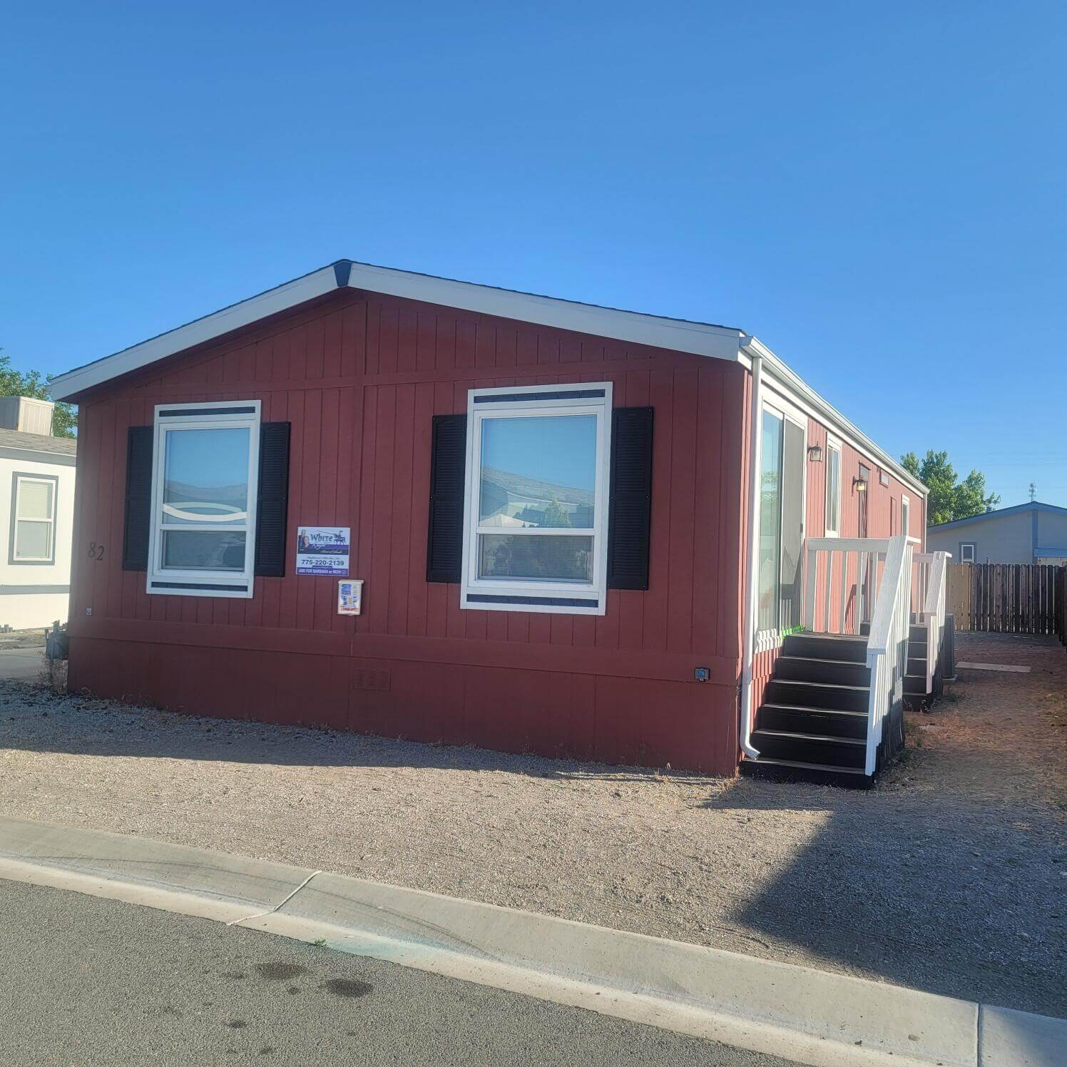 82 Laine Way