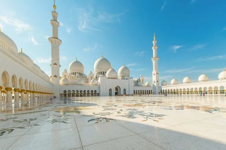 Sheikh Zayed Grand Mosque, Abu Dhabi.