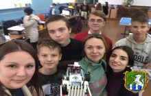 Команда «Совенята» на хакатоні «RoboSUMO»