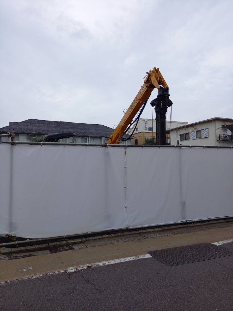 (仮称) THE GRANDUO GAKUGEIDAIGAKU 新築工事 新築工事現場の全景写真(2025年5月26日撮影)