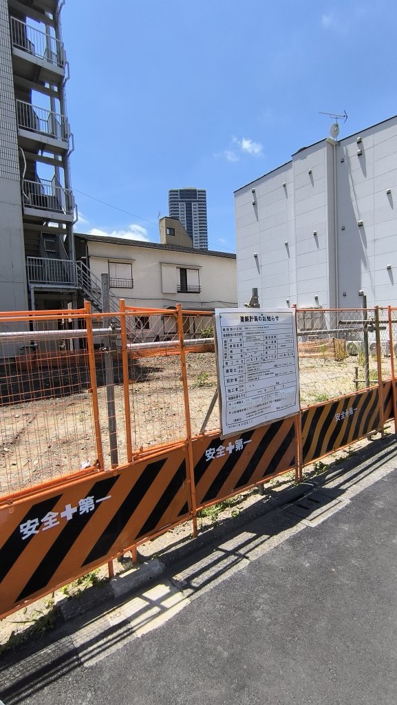 (仮称)メインステージ千住大橋 新築工事 新築工事現場の全景写真(2025年5月28日撮影)