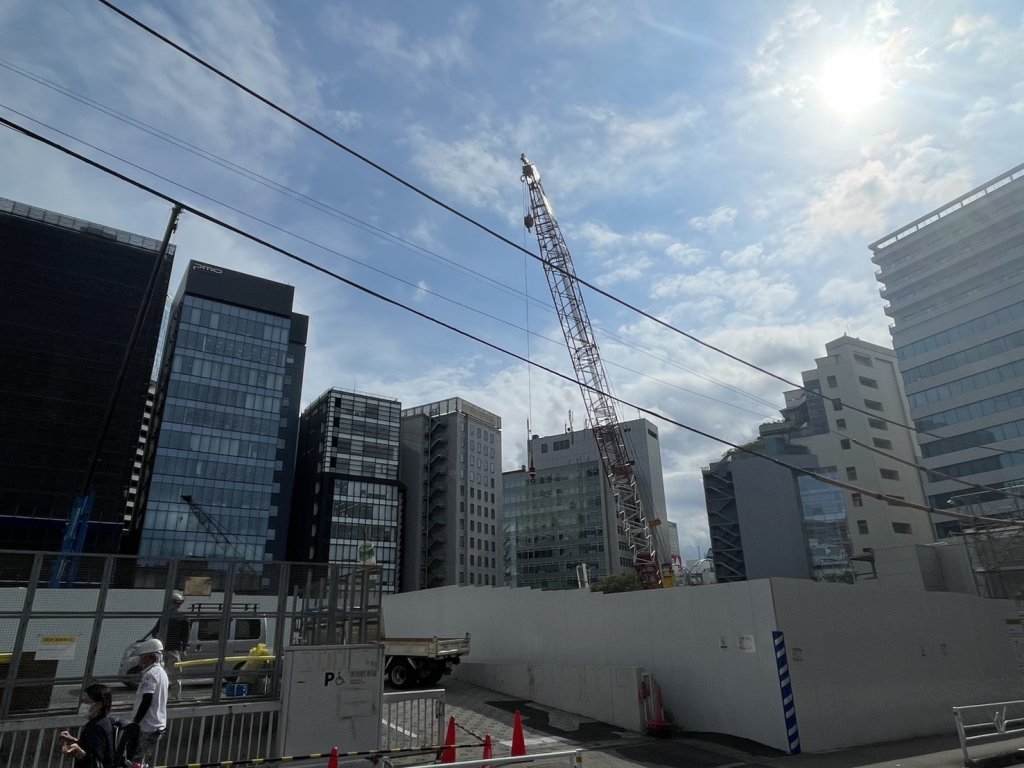 渋谷一丁目地区共同開発事業 新築工事現場の全景写真（2025年6月22日撮影）