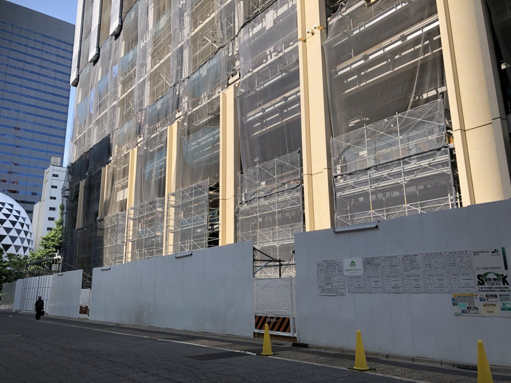 (仮称)西新宿一丁目地区プロジェクト 新築工事現場の全景写真（2025年6月27日撮影）
